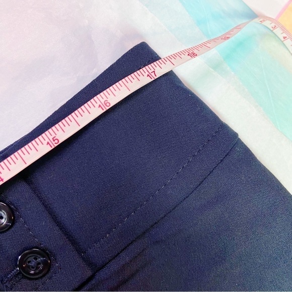 Ann Taylor navy capri pants button hem women's 12 - Picture 12 of 12